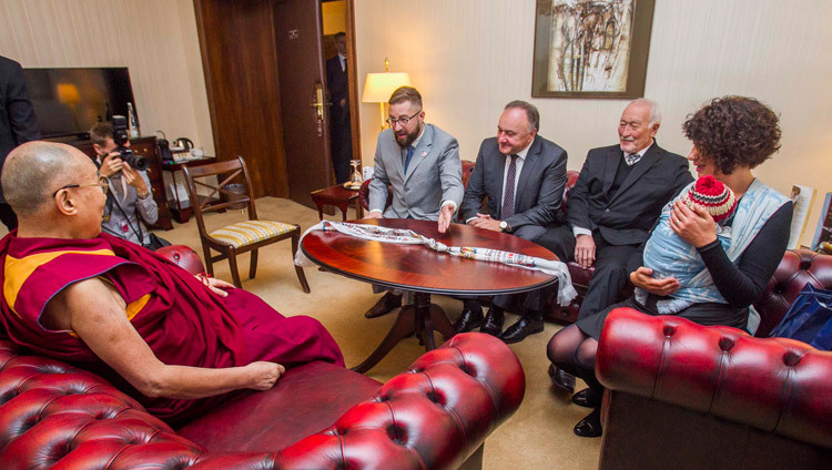 His Holiness the Dalai Lama meeting with an official Slovakian Parliamentary delegation at his hotel in Bratislava, Slovakia on October 16, 2016. Photo/Somogyi His Holiness the Dalai Lama meeting with an official Slovakian Parliamentary delegation at his hotel in Bratislava, Slovakia on October 16, 2016. Photo/Somogyi