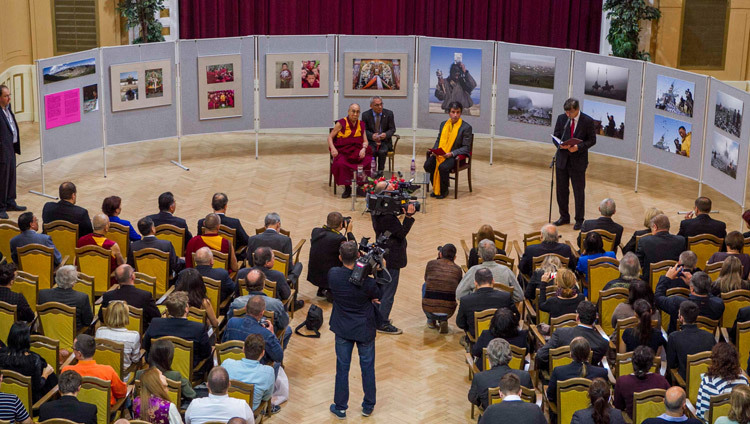 His Holiness the Dalai Lama at Comenius University in Bratislava, Slovakia on October 16, 2016. Photo/Somogyi His Holiness the Dalai Lama at Comenius University in Bratislava, Slovakia on October 16, 2016. Photo/Somogyi