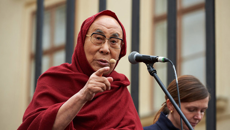 His Holiness the Dalai Lama speaking at Hradcanske Square in Prague, Czech Republic on October 17, 2016. Photo/Olivier Adam His Holiness the Dalai Lama speaking at Hradcanske Square in Prague, Czech Republic on October 17, 2016. Photo/Olivier Adam