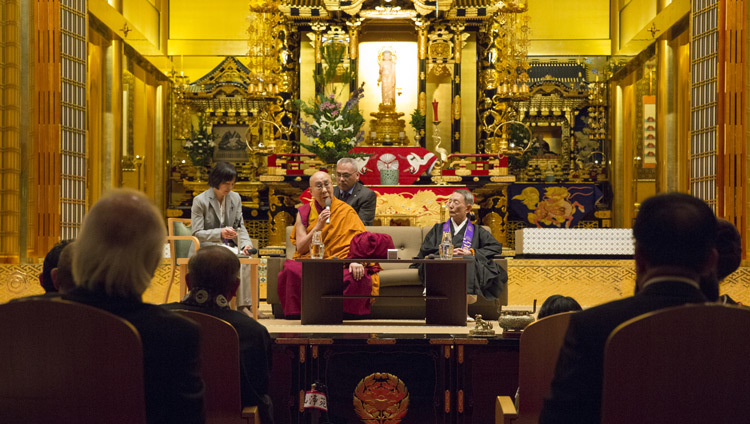 His Holiness the Dalai Lama speaking at Higashi Honganji Temple in Kyoto, Japan on November 9, 2016. Photo/Jigme Choephel His Holiness the Dalai Lama speaking at Higashi Honganji Temple in Kyoto, Japan on November 9, 2016. Photo/Jigme Choephel