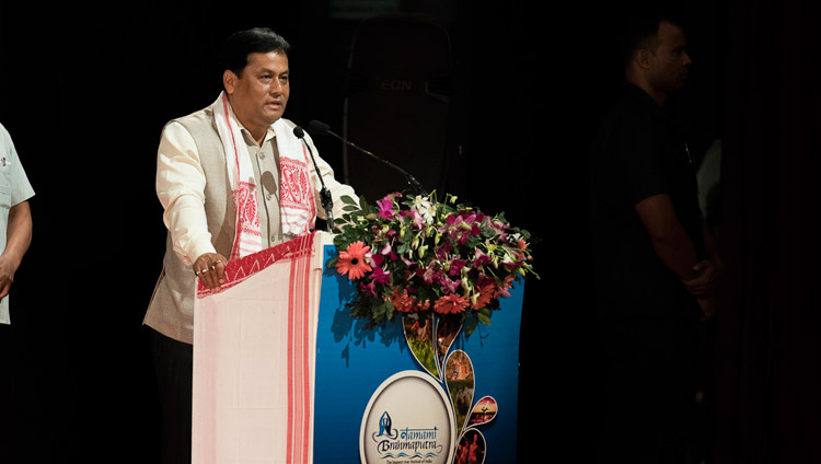 Assam Chief Minister Shri Sarbananda Sonowal addressing the audience at the Namami Brahmaputra Festival in Guwahati, Assam, India on April 2, 2017. Photo by Tenzin Choejor/OHHDL Assam Chief Minister Shri Sarbananda Sonowal addressing the audience at the Namami Brahmaputra Festival in Guwahati, Assam, India on April 2, 2017. Photo by Tenzin Choejor/OHHDL