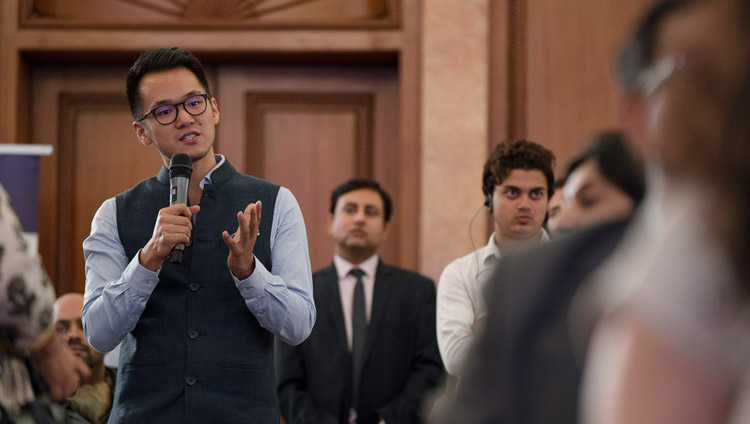 A member of the audience asking His Holiness the Dalai Lama a question during an Indian Express Adda in New Delhi, India on May 24, 2017. Photo by Tenzin Choejor/OHHDL A member of the audience asking His Holiness the Dalai Lama a question during an Indian Express Adda in New Delhi, India on May 24, 2017. Photo by Tenzin Choejor/OHHDL