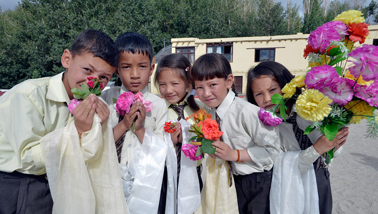 Students waiting for His Holiness the Dalai Lama to arrive at Ladakh Public School in Leh, Ladakh, J&K, India on July 8, 2017. Photo by Lobsang Tsering/OHHDL Students waiting for His Holiness the Dalai Lama to arrive at Ladakh Public School in Leh, Ladakh, J&K, India on July 8, 2017. Photo by Lobsang Tsering/OHHDL