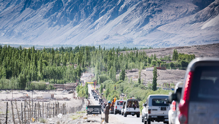His Holiness the Dalai Lama's motorcade approaching Disket in Nubra Valley, J&K, India on July 10, 2017. Photo by Tenzin Choejor/OHHDL His Holiness the Dalai Lama's motorcade approaching Disket in Nubra Valley, J&K, India on July 10, 2017. Photo by Tenzin Choejor/OHHDL