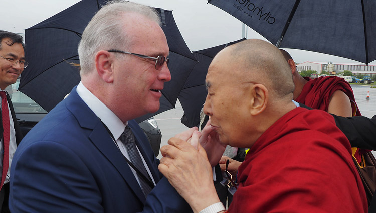 Richard Moore greeting His Holiness the Dalai Lama on his arrival in Derry, Northern Ireland, UK on September 10, 2017. Photo by Jeremy Russell/OHHDL Richard Moore greeting His Holiness the Dalai Lama on his arrival in Derry, Northern Ireland, UK on September 10, 2017. Photo by Jeremy Russell/OHHDL