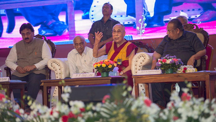 His Holiness the Dalai Lama responding to questions from the audience during his talk at Seshadripuram Group of Institutions Silver Jubilee in Bengaluru, Karnataka, India on December 24, 2017. Photo by Lobsang Tsering His Holiness the Dalai Lama responding to questions from the audience during his talk at Seshadripuram Group of Institutions Silver Jubilee in Bengaluru, Karnataka, India on December 24, 2017. Photo by Lobsang Tsering