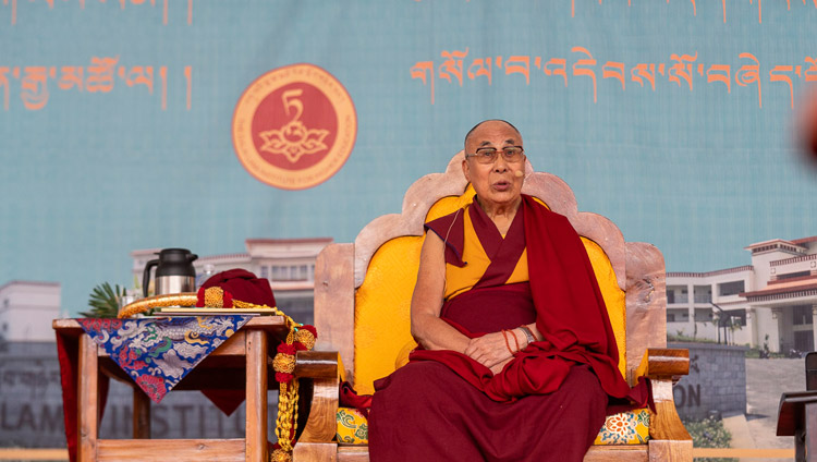 His Holiness the Dalai Lama addressing the crowd of more than 6000 at the Dalai Lama Institute of Higher Education in Sheshagrihalli, Karnataka, India on August 13, 2018. Photo by Tenzin Choejor His Holiness the Dalai Lama addressing the crowd of more than 6000 at the Dalai Lama Institute of Higher Education in Sheshagrihalli, Karnataka, India on August 13, 2018. Photo by Tenzin Choejor