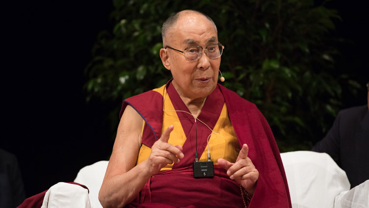 His Holiness the Dalai Lama speaking at the dialogue on Happiness and Responsibility in Heidelberg, Germany on September 20, 2018. Photo by Manuel Bauer His Holiness the Dalai Lama speaking at the dialogue on Happiness and Responsibility in Heidelberg, Germany on September 20, 2018. Photo by Manuel Bauer