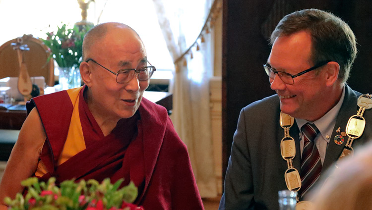 Lord Mayor of Malmö with His Holiness the Dalai Lama during a luncheon at Malmö City Hall in Malmö, Sweden on September 13, 2018. Photo by Jeremy Russell Lord Mayor of Malmö with His Holiness the Dalai Lama during a luncheon at Malmö City Hall in Malmö, Sweden on September 13, 2018. Photo by Jeremy Russell