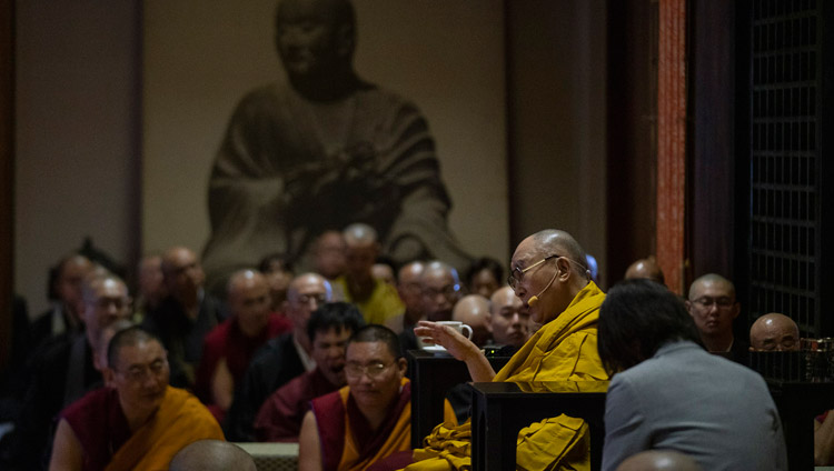 His Holiness the Dalai Lama answering questions from the audience during his talk at Tochoji Temple in Fuukuoka, Japan on November 22, 2018. Photo by Tenzin Choejor His Holiness the Dalai Lama answering questions from the audience during his talk at Tochoji Temple in Fuukuoka, Japan on November 22, 2018. Photo by Tenzin Choejor