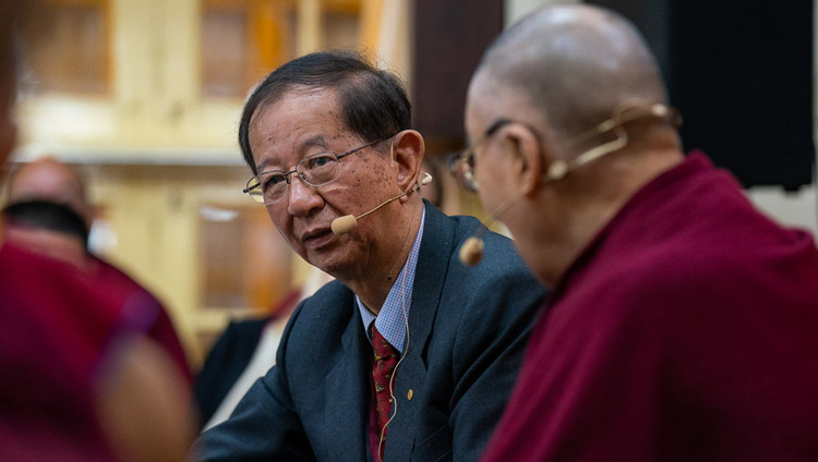 Prof Yuan Tseh Lee delivering his presentation on Challenges and Opportunities for a Sustainable Planet on the third day of the dialogue with Chinese scientists about quantum effects at the Main Tibetan Temple in Dharamsala, HP, India on November 3, 2018. Photo by Ven Tenzin Jamphel Prof Yuan Tseh Lee delivering his presentation on Challenges and Opportunities for a Sustainable Planet on the third day of the dialogue with Chinese scientists about quantum effects at the Main Tibetan Temple in Dharamsala, HP, India on November 3, 2018. Photo by Ven Tenzin Jamphel