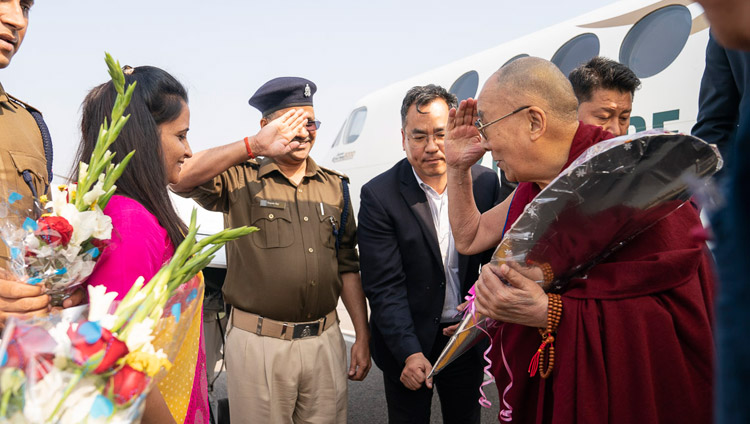 His Holiness the Dalai Lama arriving at the Farrukhabad airport near Sankisa, UP, India on December 2, 2018. Photo by Tenzin Choejor His Holiness the Dalai Lama arriving at the Farrukhabad airport near Sankisa, UP, India on December 2, 2018. Photo by Tenzin Choejor