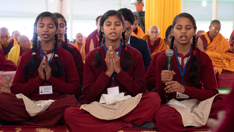 Students from the Maitreya School chanted the Heart Sutra in Sanskrit at the start of the first day of the Manjushri Cycle of Teachings in Bodhgaya, Bihar, India on December 28, 2018. Photo by Lobsang Tsering Students from the Maitreya School chanted the Heart Sutra in Sanskrit at the start of the first day of the Manjushri Cycle of Teachings in Bodhgaya, Bihar, India on December 28, 2018. Photo by Lobsang Tsering