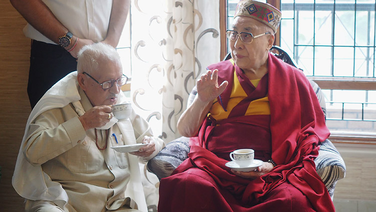 His Holiness the Dalai Lama stopping to join an old friend for tea at his house in Mandi on his way to Manali, HP, India on August 10, 2019. Photo by Jeremy Russell His Holiness the Dalai Lama stopping to join an old friend for tea at his house in Mandi on his way to Manali, HP, India on August 10, 2019. Photo by Jeremy Russell