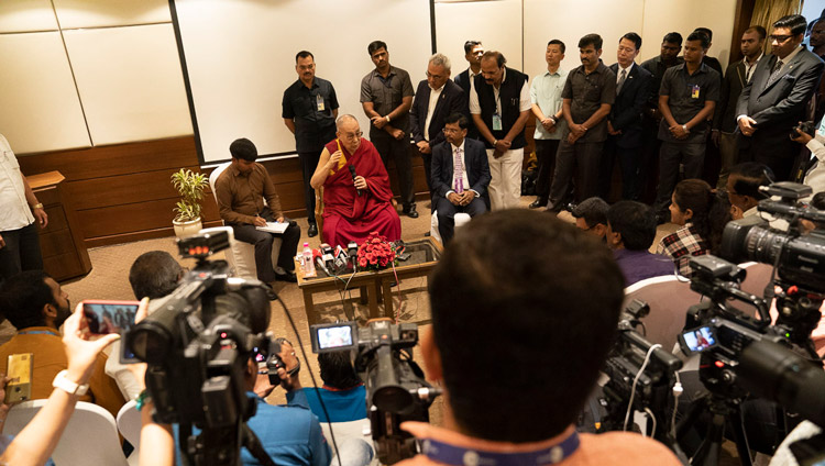 His Holiness the Dalai Lama meeting with media representatives in Aurangabad, Maharashtra, India on November 23, 2019. Photo by Tenzin Choejor His Holiness the Dalai Lama meeting with media representatives in Aurangabad, Maharashtra, India on November 23, 2019. Photo by Tenzin Choejor