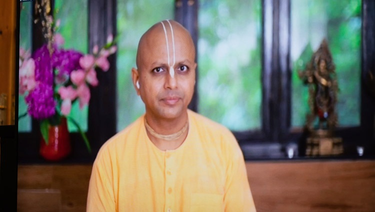 Gaur Gopal Das, a monk belonging to the International Society for Krishna Consciousness (ISKCON), listening to His Holiness the Dalai Lama by video link during their conversation on July 14, 2020. Photo by Ven Tenzin Jamphel Gaur Gopal Das, a monk belonging to the International Society for Krishna Consciousness (ISKCON), listening to His Holiness the Dalai Lama by video link during their conversation on July 14, 2020. Photo by Ven Tenzin Jamphel