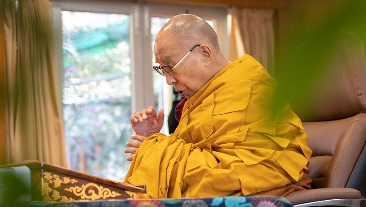 His Holiness the Dalai Lama commenting on texts by Jé Tsongkhapa' during his online teaching from his residence in Dharamsala, HP, India on December 29, 2021. Photo by Ven Tenzin Jamphel His Holiness the Dalai Lama commenting on texts by Jé Tsongkhapa' during his online teaching from his residence in Dharamsala, HP, India on December 29, 2021. Photo by Ven Tenzin Jamphel