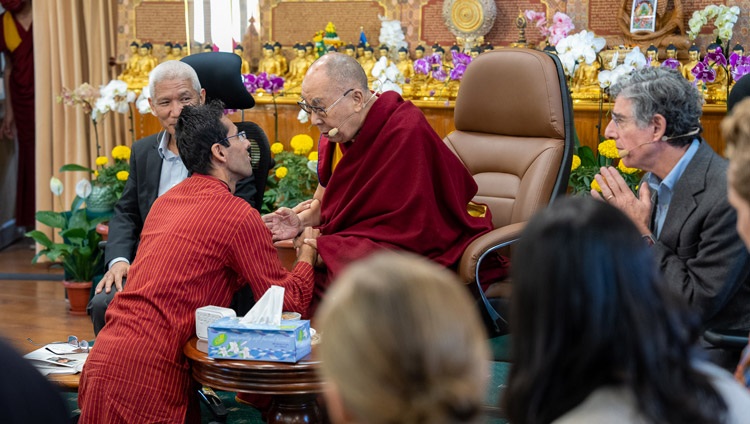 Vipul from western India asking for His Holiness the Dalai Lama's blessing during his presentation on the second day of the Compassionate Leadership Summit in Dharamsala, HP, India on October 19, 2022. Photo by Tenzin Choejor Vipul from western India asking for His Holiness the Dalai Lama's blessing during his presentation on the second day of the Compassionate Leadership Summit in Dharamsala, HP, India on October 19, 2022. Photo by Tenzin Choejor