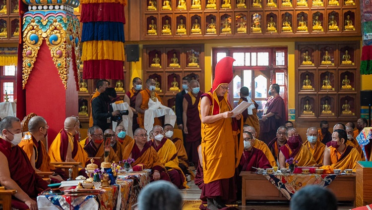 Kunsang Dechen, Abbot of Namdroling Monastery, reciting a tribute to His Holiness the Dalai Lama along with requests that he live long during Long Life Prayers at Palyul Namdroling Monastery in Bodhgaya, Bihar, India on January 18, 2023. Photo by Tenzin Choejor Kunsang Dechen, Abbot of Namdroling Monastery, reciting a tribute to His Holiness the Dalai Lama along with requests that he live long during Long Life Prayers at Palyul Namdroling Monastery in Bodhgaya, Bihar, India on January 18, 2023. Photo by Tenzin Choejor