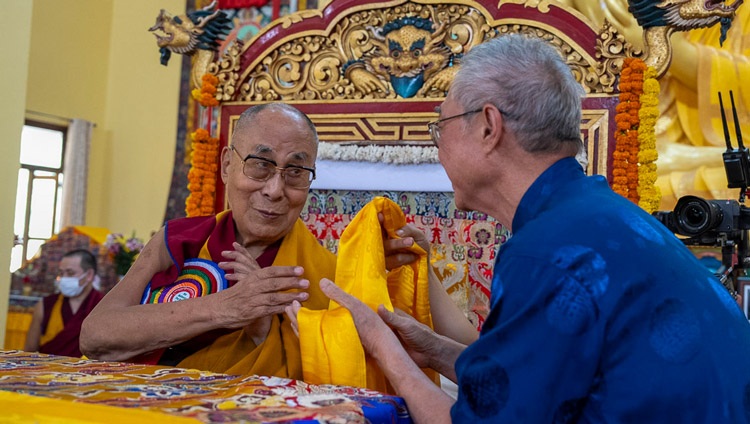 His Holiness the Dalai Lama thanking supporters of Khamgar Druk Dharmakara College during the inauguration ceremony in Tashi Jong, HP, India on September 27, 2023. Photo by Ven Tenzin Jamphel His Holiness the Dalai Lama thanking supporters of Khamgar Druk Dharmakara College during the inauguration ceremony in Tashi Jong, HP, India on September 27, 2023. Photo by Ven Tenzin Jamphel