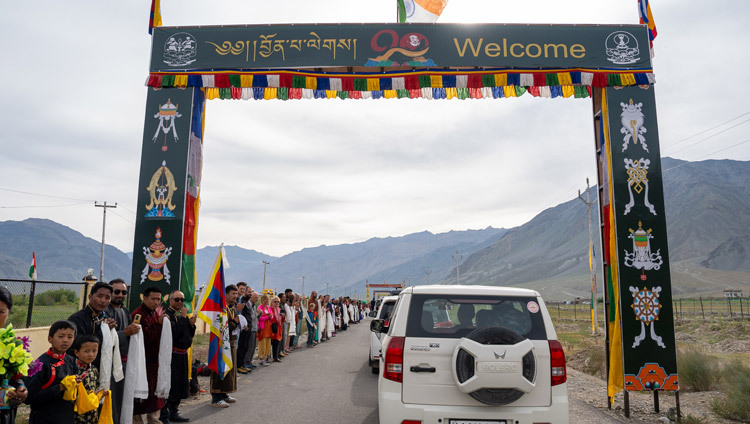 His Holiness the Dalai Lama's motorcade making it's way to the new Karsha Phodrang in Zanskar, Ladakh, India on July 21, 2025. Photo by Tenzin Choejor