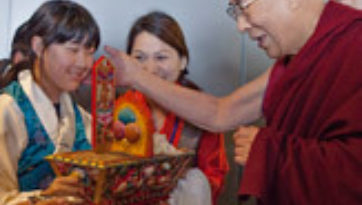 His Holiness the Dalai Lama Arrives in Japan