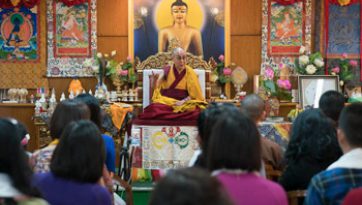 Giving the Medicine Buddha Permission to Vietnamese Devotees