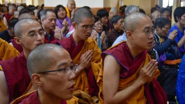 Teaching of Chandrakirti’s ‘Entering into the Middle Way’ Resumes