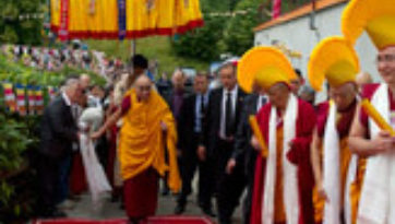 His Holiness the Dalai Lama consecrates Shedrub Choekhorling at Mont Saléve, France