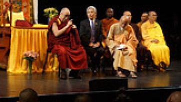 Meetings with Vietnamese Buddhists, Middle and High School Students and the Mayor Wrap Up Visit to Louisville