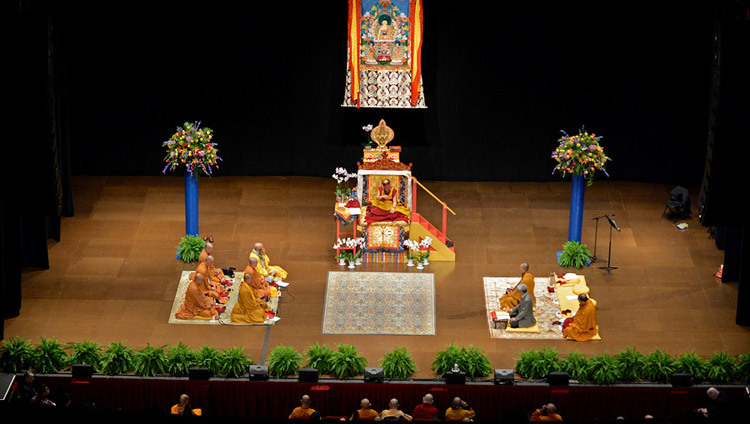 His Holiness the Dalai Lama teaching on the "8 Verses for Training the Mind" at the Wang Center for Performing Arts in Boston, MA, USA on October 30, 2014. (Photo by Sonam Zoksang) His Holiness the Dalai Lama teaching on the "8 Verses for Training the Mind" at the Wang Center for Performing Arts in Boston, MA, USA on October 30, 2014. (Photo by Sonam Zoksang)