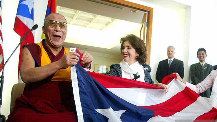 His Holiness the Dalai Lama with the Governor of Puerto Rico Sila Calderon in San Juan, Puerto Rico on September 23, 2004. His Holiness the Dalai Lama with the Governor of Puerto Rico Sila Calderon in San Juan, Puerto Rico on September 23, 2004.