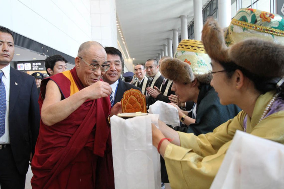 2010 06 18 Japan Arrival Narita Airport 01