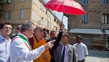 His Holiness the Dalai Lama Speaks with the Press in Mirandola
